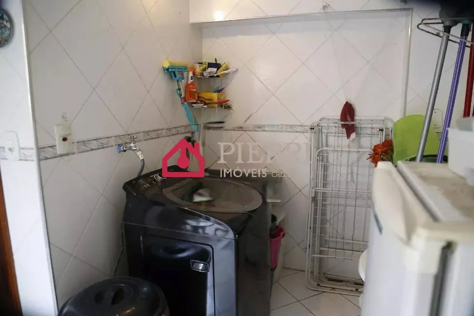 Sobrado com 4 quartos à venda, 214m2 em Vila Fiat Lux, São Paulo - SP - imagem 5 Foto 5 de Sobrado com 4 quartos à venda, 214m2 em Vila Fiat Lux, São Paulo - SP