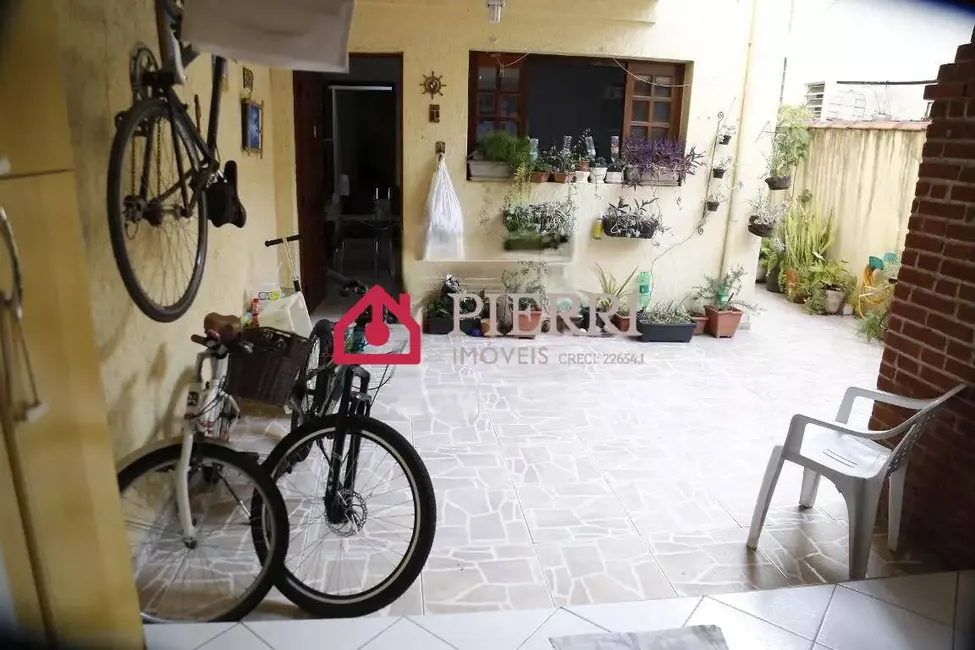 Sobrado com 4 quartos à venda, 214m2 em Vila Fiat Lux, São Paulo - SP - imagem 4 Foto 4 de Sobrado com 4 quartos à venda, 214m2 em Vila Fiat Lux, São Paulo - SP