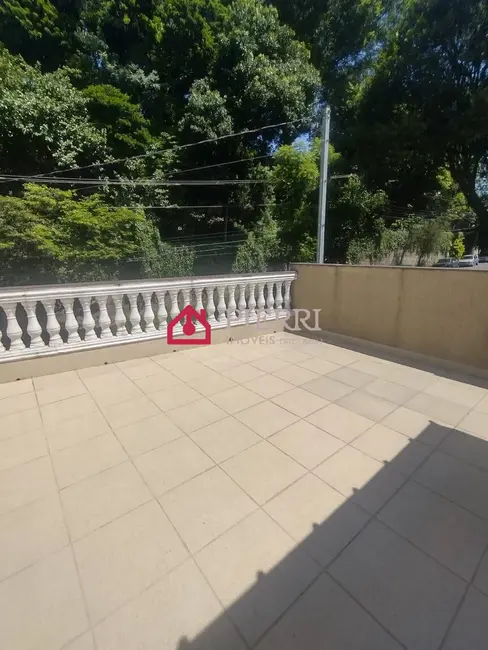 Sobrado com 4 quartos à venda, 220m2 em Vila Pereira Barreto, São Paulo - SP - imagem 3 Foto 3 de Sobrado com 4 quartos à venda, 220m2 em Vila Pereira Barreto, São Paulo - SP