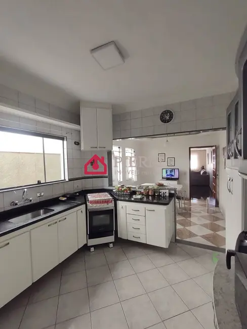 Sobrado com 3 quartos à venda, 160m2 em Jardim Regina, São Paulo - SP - imagem 5 Foto 5 de Sobrado com 3 quartos à venda, 160m2 em Jardim Regina, São Paulo - SP