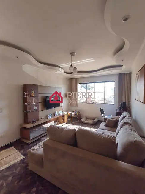 Sobrado com 3 quartos à venda, 160m2 em Jardim Regina, São Paulo - SP - imagem 4 Foto 4 de Sobrado com 3 quartos à venda, 160m2 em Jardim Regina, São Paulo - SP