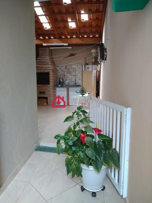 Foto 9 de Sobrado com 3 quartos à venda, 190m2 em Jardim Líbano, São Paulo - SP