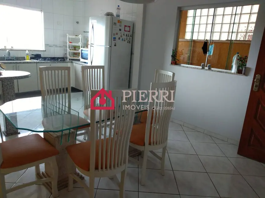 Sobrado com 4 quartos à venda, 180m2 em Vila Pereira Barreto, São Paulo - SP - imagem 8 Foto 8 de Sobrado com 4 quartos à venda, 180m2 em Vila Pereira Barreto, São Paulo - SP