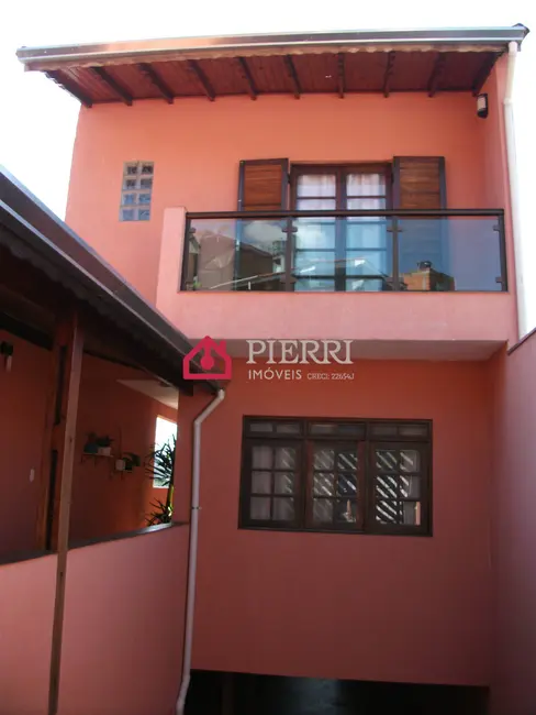 Sobrado com 3 quartos à venda, 220m2 em Vila Jaraguá, São Paulo - SP - imagem 2 Foto 2 de Sobrado com 3 quartos à venda, 220m2 em Vila Jaraguá, São Paulo - SP