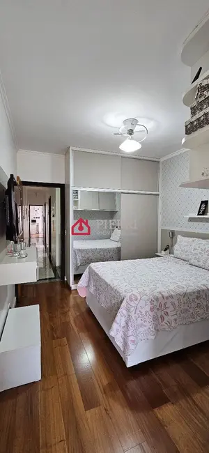 Sobrado com 3 quartos à venda, 150m2 em Jardim Cidade Pirituba, São Paulo - SP - imagem 9 Foto 9 de Sobrado com 3 quartos à venda, 150m2 em Jardim Cidade Pirituba, São Paulo - SP