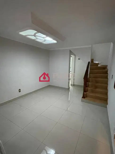Foto 6 de Casa com 3 quartos à venda, 144m2 em Jardim Mangalot, São Paulo - SP