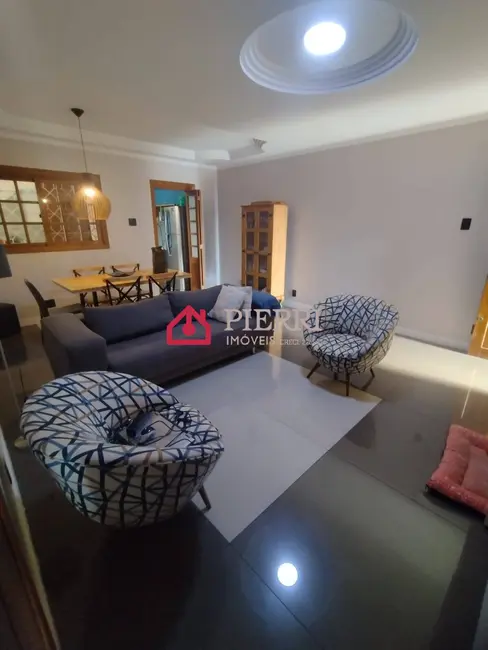 Foto 2 de Casa com 3 quartos à venda, 200m2 em Jaraguá, São Paulo - SP