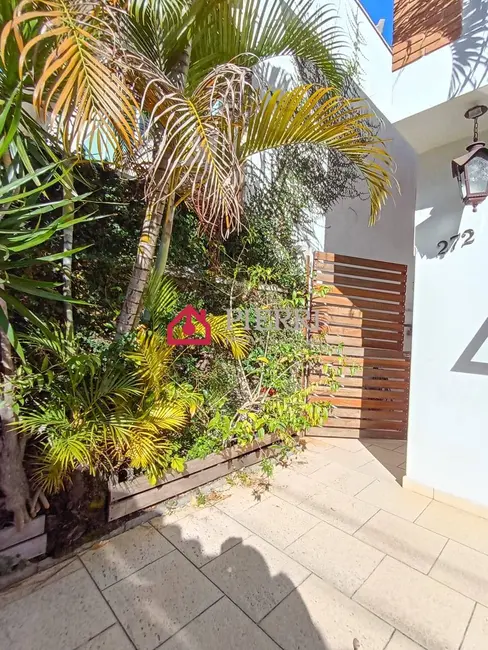 Sobrado com 3 quartos à venda, 150m2 em Parque São Domingos, São Paulo - SP - imagem 3 Foto 3 de Sobrado com 3 quartos à venda, 150m2 em Parque São Domingos, São Paulo - SP