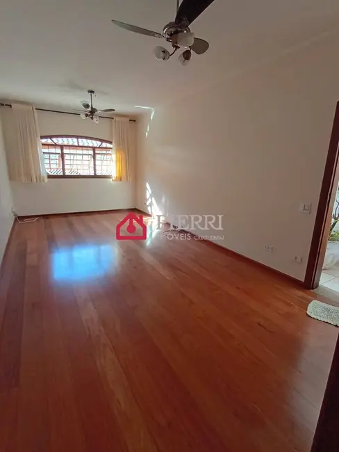 Sobrado com 3 quartos à venda, 150m2 em Parque São Domingos, São Paulo - SP - imagem 5 Foto 5 de Sobrado com 3 quartos à venda, 150m2 em Parque São Domingos, São Paulo - SP