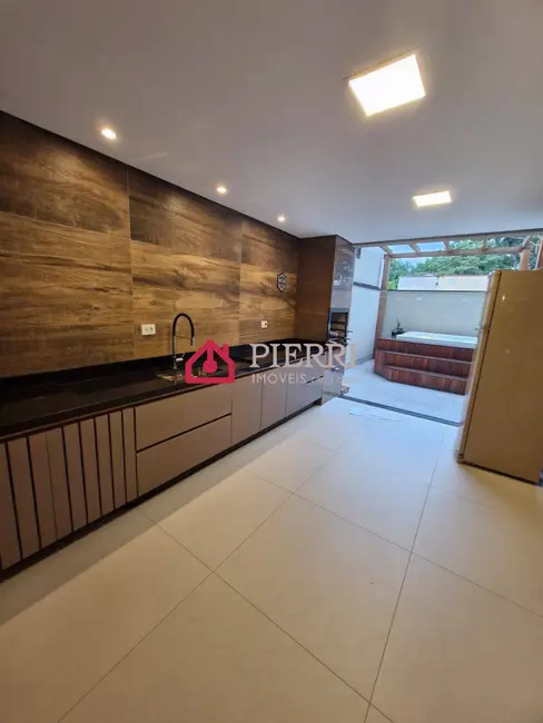 Sobrado com 3 quartos à venda em Parque São Domingos, São Paulo - SP - imagem 8 Foto 8 de Sobrado com 3 quartos à venda em Parque São Domingos, São Paulo - SP