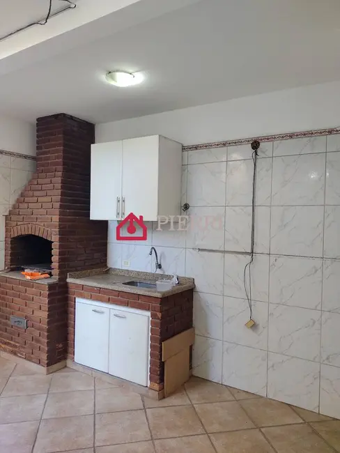 Sobrado com 4 quartos à venda, 155m2 em Parque São Domingos, São Paulo - SP - imagem 6 Foto 6 de Sobrado com 4 quartos à venda, 155m2 em Parque São Domingos, São Paulo - SP