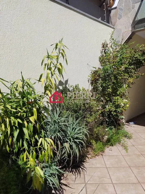 Sobrado com 4 quartos à venda, 155m2 em Parque São Domingos, São Paulo - SP - imagem 2 Foto 2 de Sobrado com 4 quartos à venda, 155m2 em Parque São Domingos, São Paulo - SP