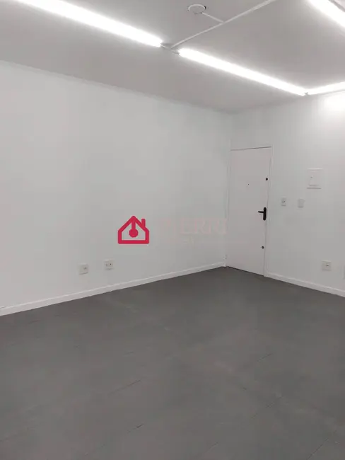 Sala Comercial para alugar, 30m2 em Parque São Domingos, São Paulo - SP - imagem 8 Foto 8 de Sala Comercial para alugar, 30m2 em Parque São Domingos, São Paulo - SP