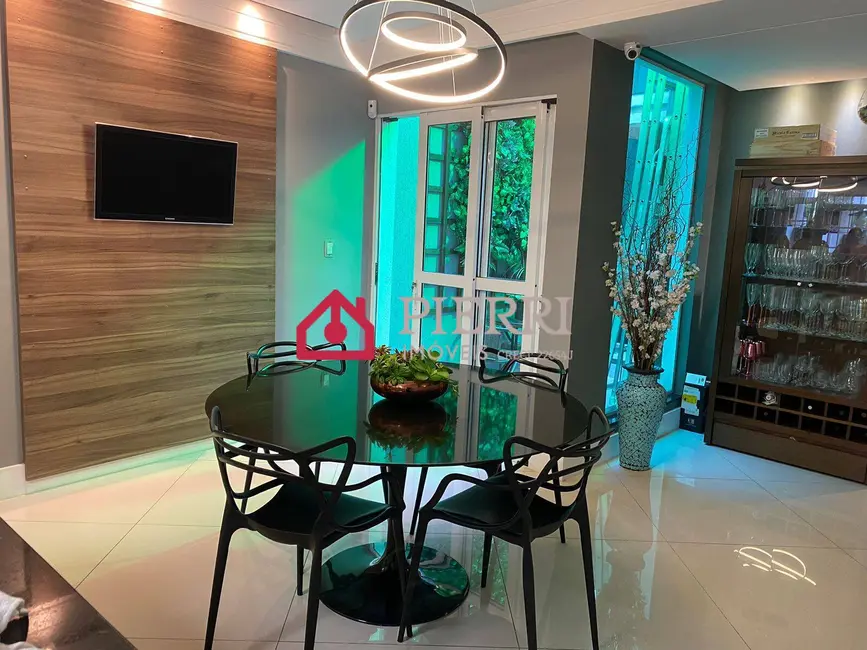 Foto 7 de Sobrado com 3 quartos à venda, 176m2 em Parque São Domingos, São Paulo - SP