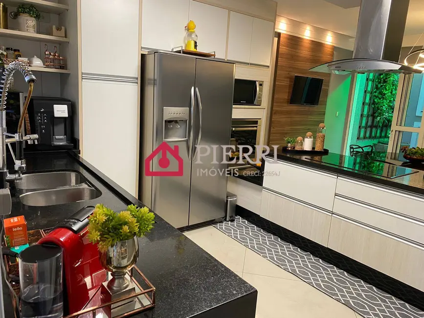 Foto 9 de Sobrado com 3 quartos à venda, 176m2 em Parque São Domingos, São Paulo - SP