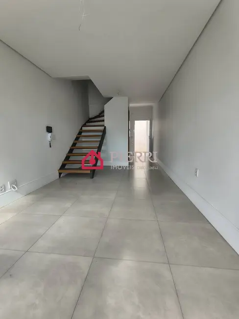 Foto 2 de Sobrado com 2 quartos à venda, 93m2 em Parque São Domingos, São Paulo - SP