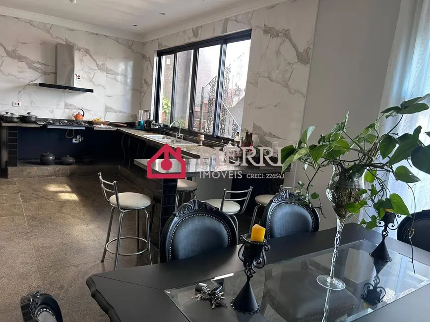 Casa com 3 quartos à venda, 300m2 em Parque São Domingos, São Paulo - SP - imagem 6 Foto 6 de Casa com 3 quartos à venda, 300m2 em Parque São Domingos, São Paulo - SP
