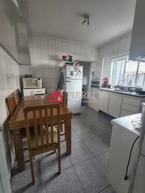 Sobrado com 3 quartos à venda em Jardim Santo Elias, São Paulo - SP - imagem 3 Foto 3 de Sobrado com 3 quartos à venda em Jardim Santo Elias, São Paulo - SP