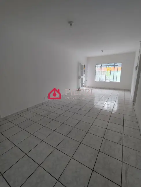Casa com 2 quartos para alugar, 130m2 em Parque São Domingos, São Paulo - SP - imagem 6 Foto 6 de Casa com 2 quartos para alugar, 130m2 em Parque São Domingos, São Paulo - SP