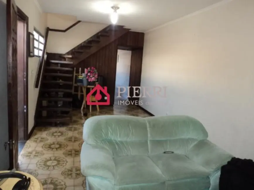 Sobrado com 3 quartos à venda, 200m2 em Parque São Domingos, São Paulo - SP - imagem 8 Foto 8 de Sobrado com 3 quartos à venda, 200m2 em Parque São Domingos, São Paulo - SP