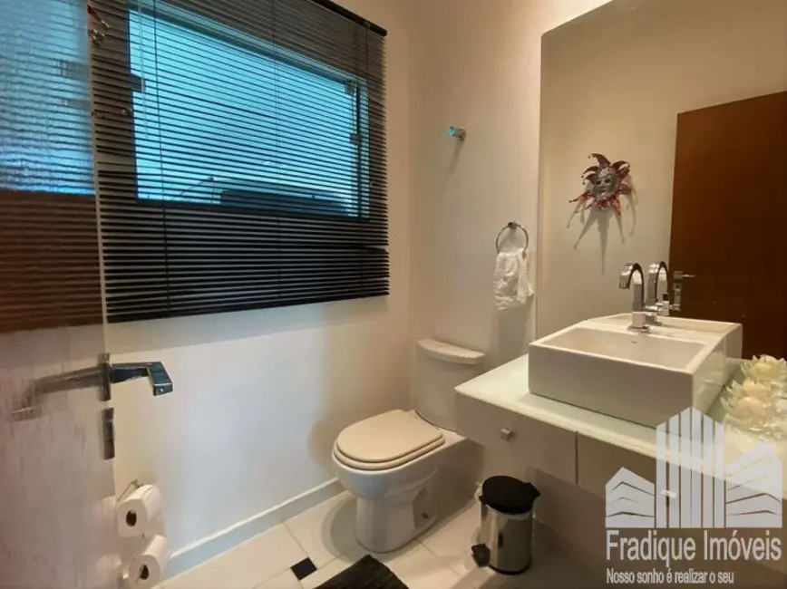 Foto 9 de Casa com 5 quartos à venda, 457m2 em Golf Gardens, Carapicuiba - SP