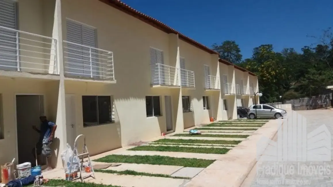 Sobrado com 2 quartos à venda, 48m2 em Cachoeira, Cotia - SP - imagem 3 Foto 3 de Sobrado com 2 quartos à venda, 48m2 em Cachoeira, Cotia - SP