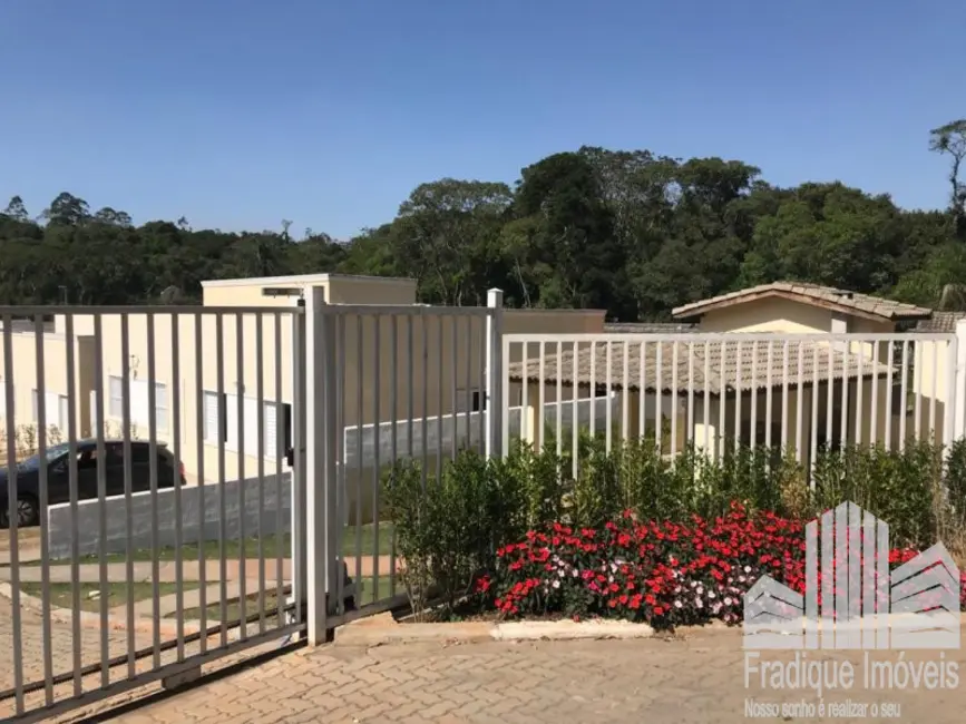 Casa de Condomínio com 3 quartos à venda, 110m2 em Água Espraiada (Caucaia do Alto), Cotia - SP - imagem 2 Foto 2 de Casa de Condomínio com 3 quartos à venda, 110m2 em Água Espraiada (Caucaia do Alto), Cotia - SP