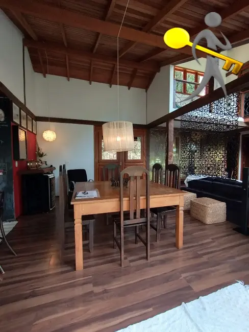 Foto 4 de Casa de Condomínio com 3 quartos à venda, 241m2 em Mairipora - SP