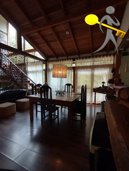 Foto 5 de Casa de Condomínio com 3 quartos à venda, 241m2 em Mairipora - SP
