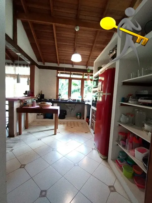 Foto 6 de Casa de Condomínio com 3 quartos à venda, 241m2 em Mairipora - SP