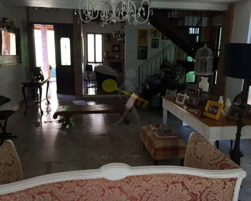 Foto 2 de Casa de Condomínio com 2 quartos à venda, 300m2 em Mairipora - SP