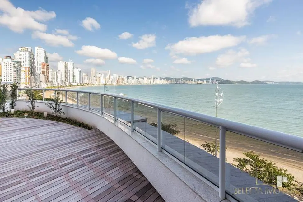 Apartamento com 4 quartos à venda, 462m2 em Centro, Balneario Camboriu - SC - imagem 9 Foto 9 de Apartamento com 4 quartos à venda, 462m2 em Centro, Balneario Camboriu - SC