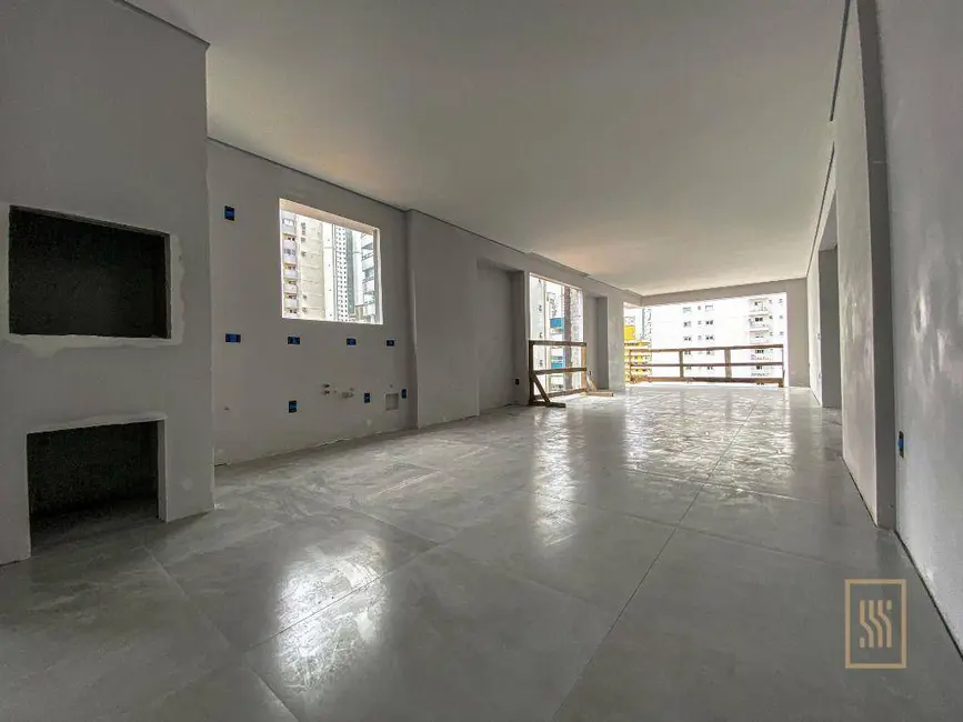 Foto 5 de Apartamento com 3 quartos à venda, 238m2 em Pioneiros, Balneario Camboriu - SC
