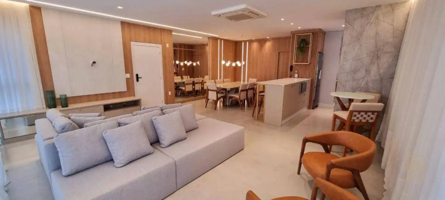 Apartamento com 4 quartos à venda, 253m2 em Pioneiros, Balneario Camboriu - SC - imagem 3 Foto 3 de Apartamento com 4 quartos à venda, 253m2 em Pioneiros, Balneario Camboriu - SC