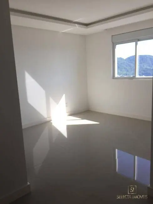 Cobertura com 4 quartos à venda, 335m2 em Centro, Balneario Camboriu - SC - imagem 9 Foto 9 de Cobertura com 4 quartos à venda, 335m2 em Centro, Balneario Camboriu - SC