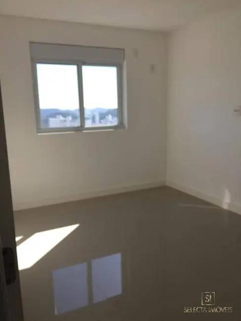 Cobertura com 4 quartos à venda, 335m2 em Centro, Balneario Camboriu - SC - imagem 4 Foto 4 de Cobertura com 4 quartos à venda, 335m2 em Centro, Balneario Camboriu - SC