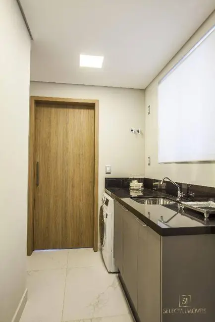Foto 9 de Apartamento com 3 quartos à venda, 243m2 em Centro, Balneario Camboriu - SC