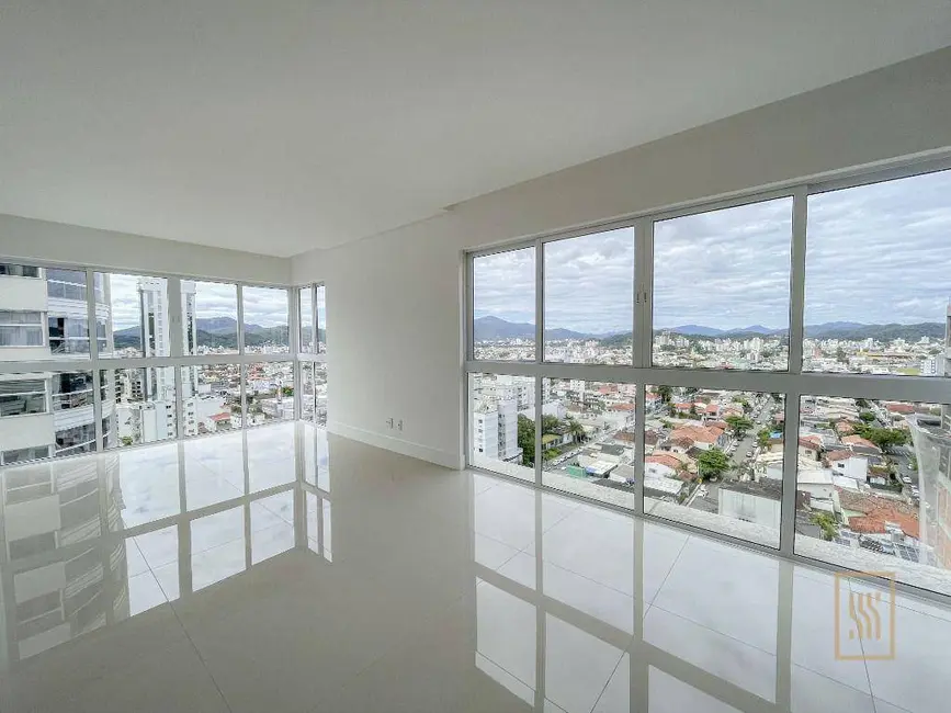 Foto 1 de Apartamento com 3 quartos à venda, 257m2 em Centro, Balneario Camboriu - SC