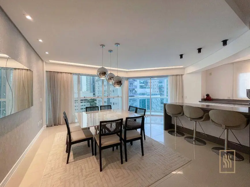 Foto 2 de Apartamento com 3 quartos à venda, 258m2 em Centro, Balneario Camboriu - SC