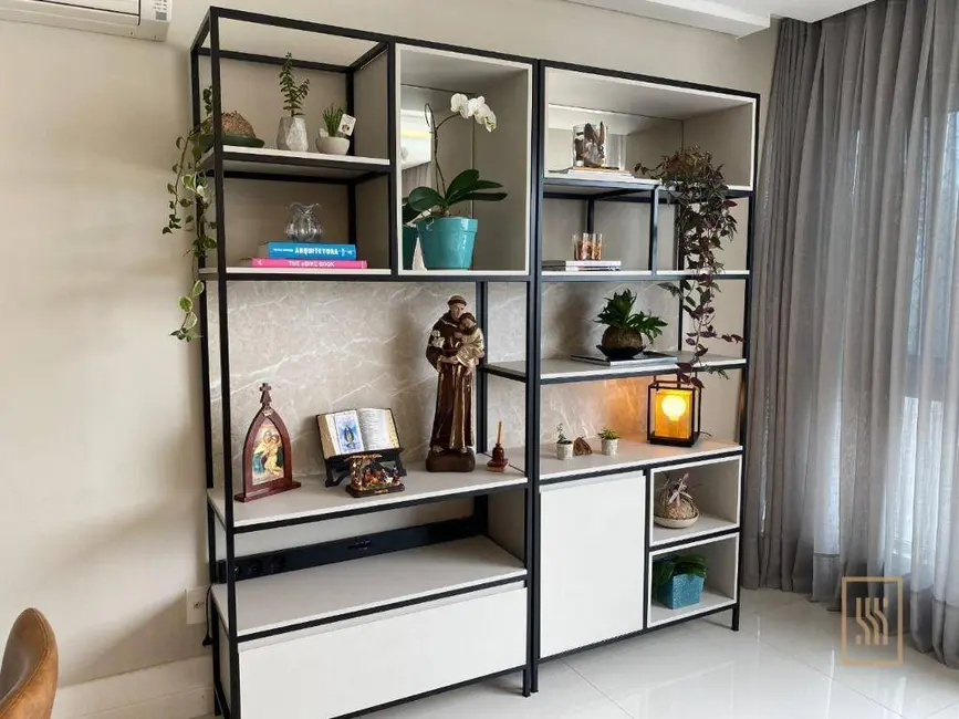 Apartamento com 3 quartos à venda, 250m2 em Pioneiros, Balneario Camboriu - SC - imagem 8 Foto 8 de Apartamento com 3 quartos à venda, 250m2 em Pioneiros, Balneario Camboriu - SC