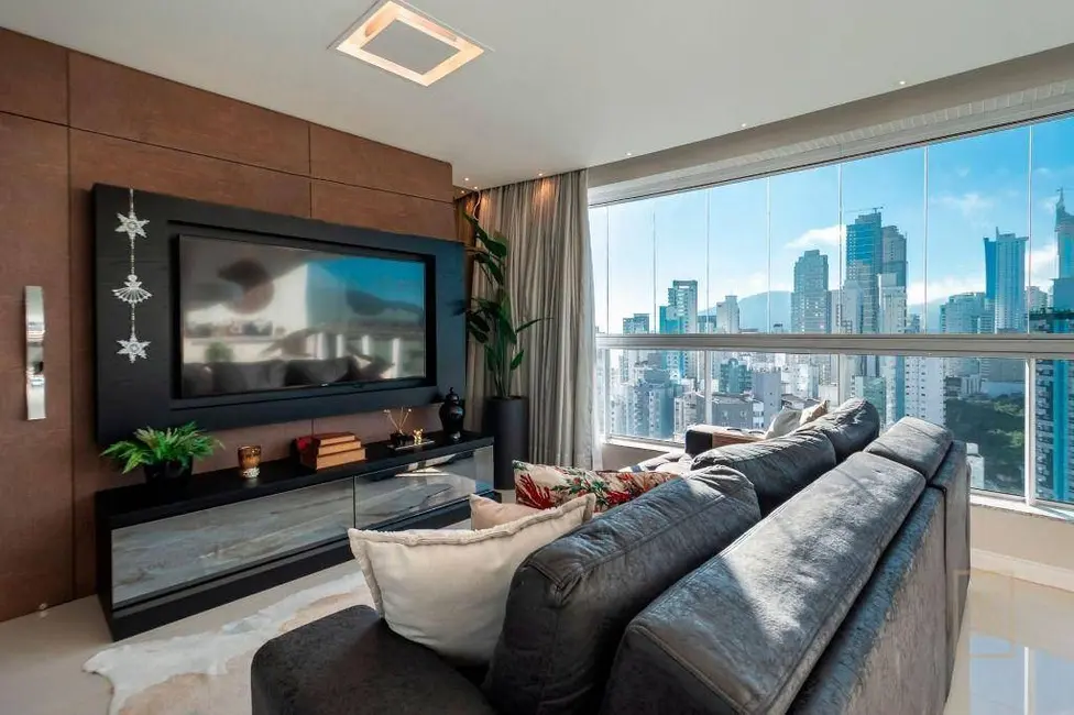 Foto 3 de Apartamento com 3 quartos à venda, 190m2 em Centro, Balneario Camboriu - SC