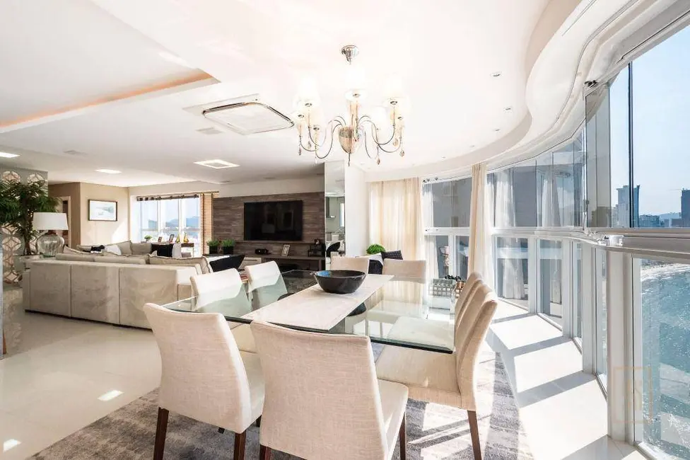 Apartamento com 4 quartos à venda, 378m2 em Centro, Balneario Camboriu - SC - imagem 6 Foto 6 de Apartamento com 4 quartos à venda, 378m2 em Centro, Balneario Camboriu - SC