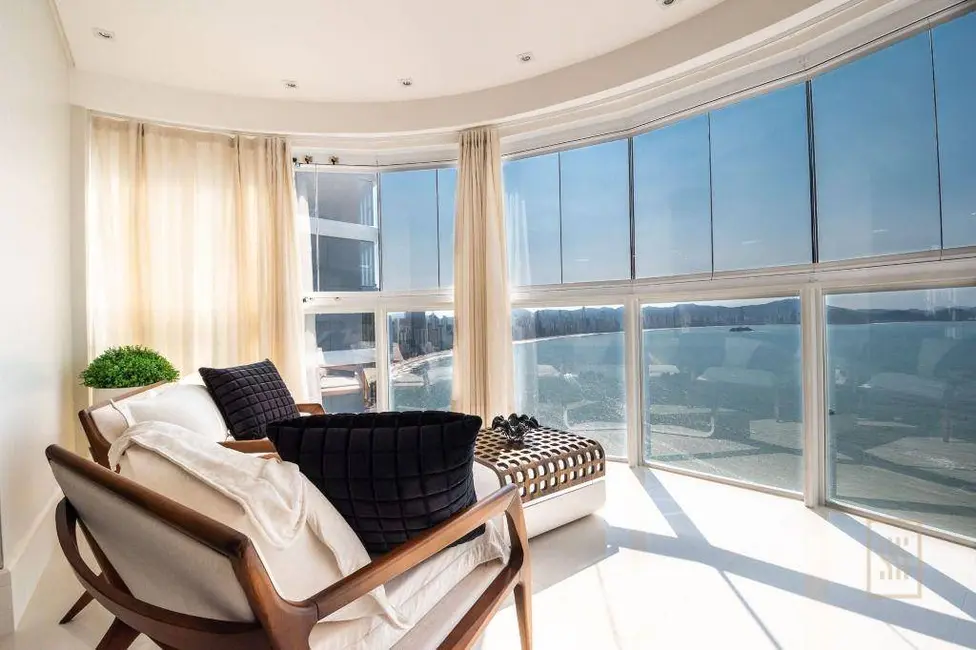 Apartamento com 4 quartos à venda, 378m2 em Centro, Balneario Camboriu - SC - imagem 1 Foto 1 de Apartamento com 4 quartos à venda, 378m2 em Centro, Balneario Camboriu - SC