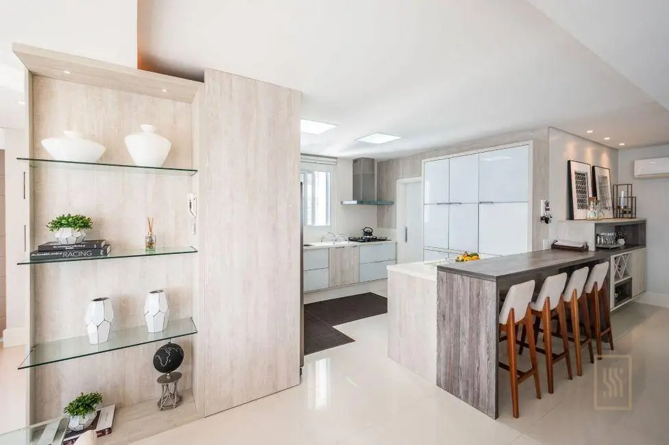 Apartamento com 4 quartos à venda, 378m2 em Centro, Balneario Camboriu - SC - imagem 8 Foto 8 de Apartamento com 4 quartos à venda, 378m2 em Centro, Balneario Camboriu - SC