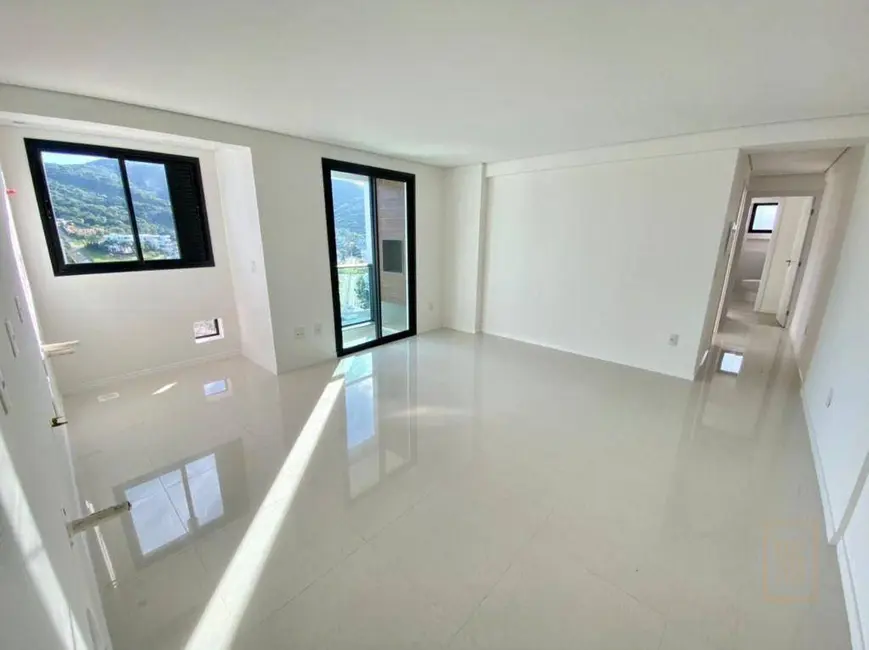 Foto 1 de Apartamento com 2 quartos à venda, 93m2 em Balneário Santa Clara, Itajai - SC