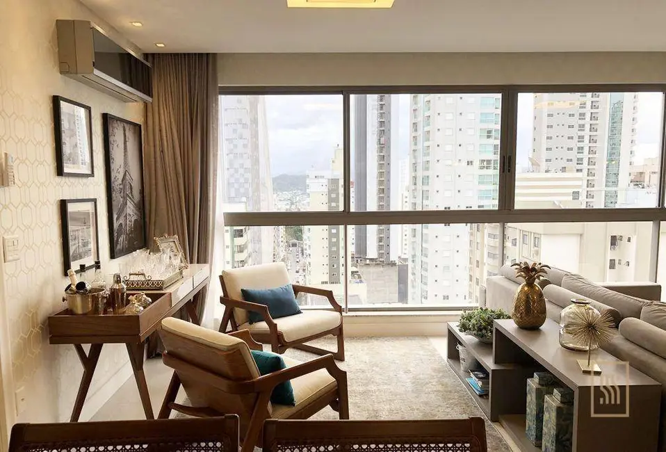 Apartamento com 3 quartos à venda, 208m2 em Centro, Balneario Camboriu - SC - imagem 3 Foto 3 de Apartamento com 3 quartos à venda, 208m2 em Centro, Balneario Camboriu - SC