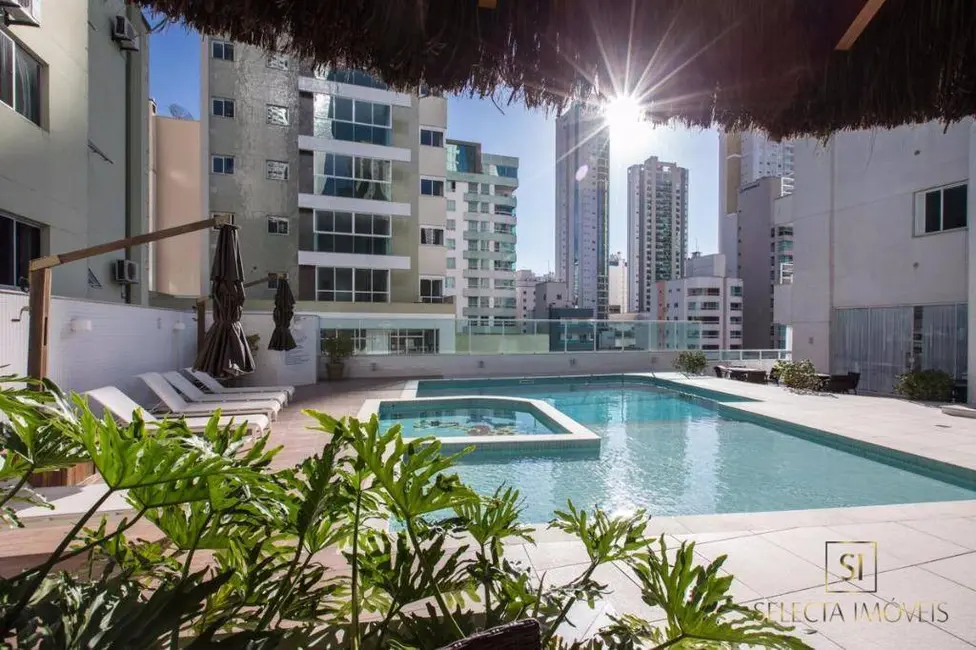 Apartamento com 3 quartos à venda, 186m2 em Centro, Balneario Camboriu - SC - imagem 8 Foto 8 de Apartamento com 3 quartos à venda, 186m2 em Centro, Balneario Camboriu - SC