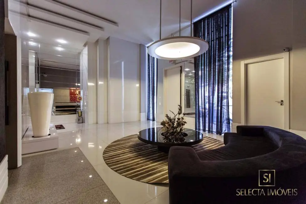 Apartamento com 3 quartos à venda, 186m2 em Centro, Balneario Camboriu - SC - imagem 7 Foto 7 de Apartamento com 3 quartos à venda, 186m2 em Centro, Balneario Camboriu - SC