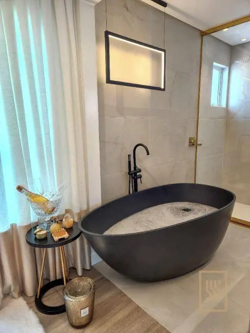 Apartamento com 3 quartos à venda, 255m2 em Centro, Balneario Camboriu - SC - imagem 9 Foto 9 de Apartamento com 3 quartos à venda, 255m2 em Centro, Balneario Camboriu - SC