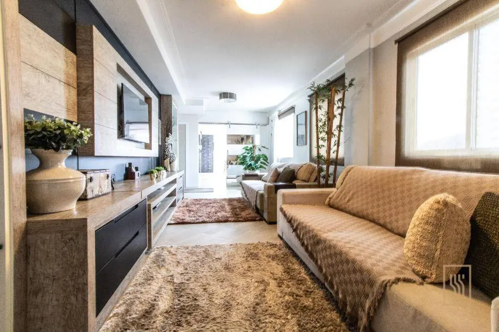 Apartamento com 3 quartos à venda, 330m2 em Centro, Balneario Camboriu - SC - imagem 2 Foto 2 de Apartamento com 3 quartos à venda, 330m2 em Centro, Balneario Camboriu - SC